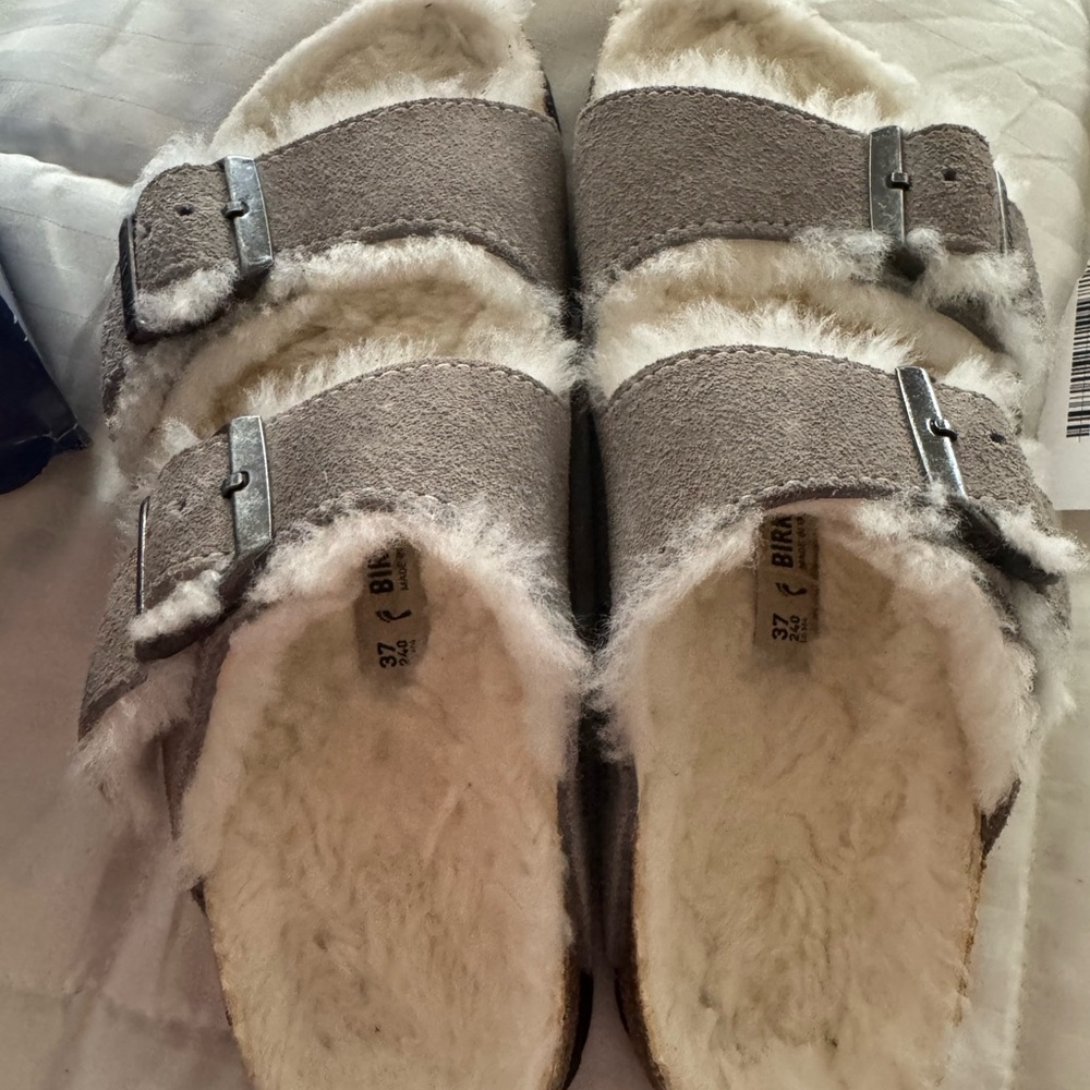 Birkenstock Women's Arizona Shearling Lined Sandals - Stone Coin 37N
